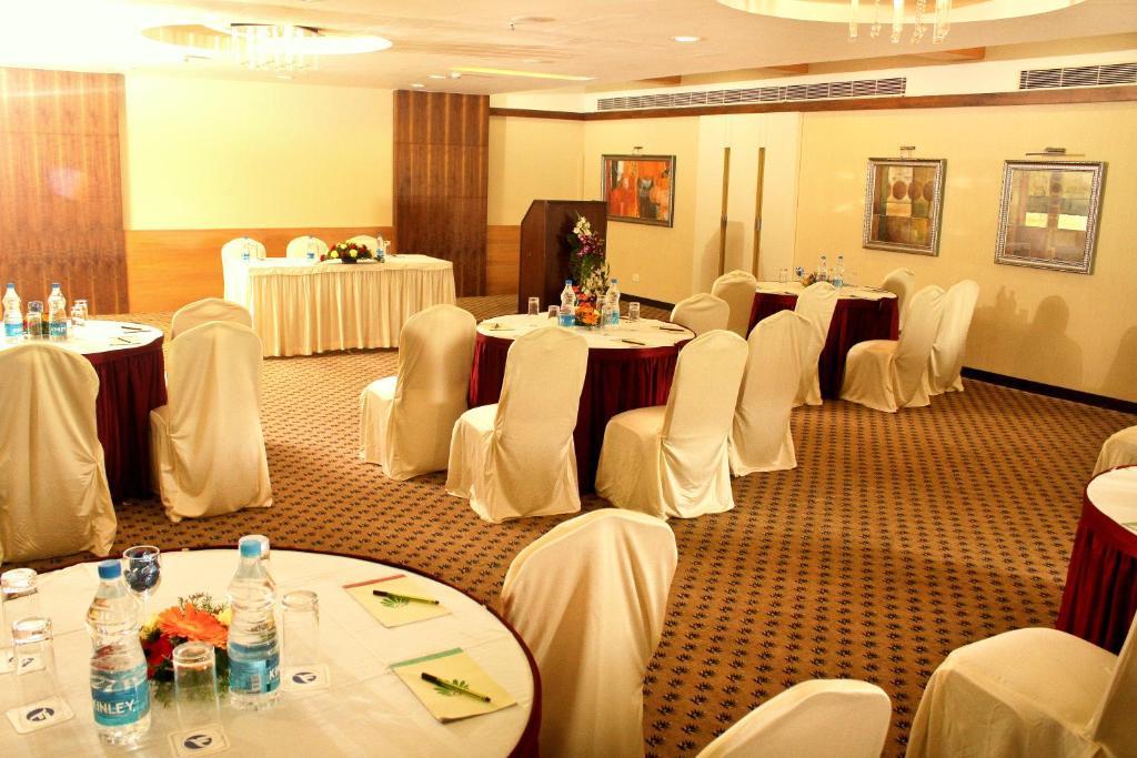 The Aruna Hotel Chennai Room photo
